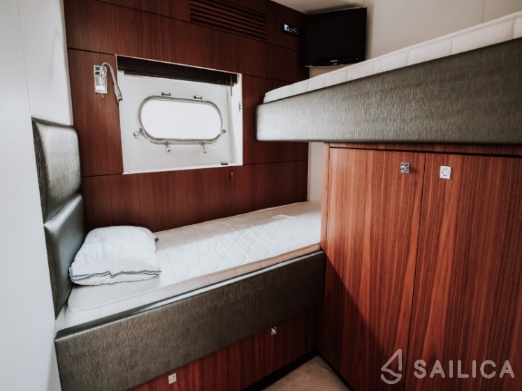 Sunseeker 64 - Yacht Charter Sailica