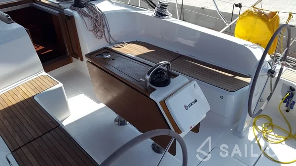 Bavaria 46 Cruiser - Yacht Charter Sailica