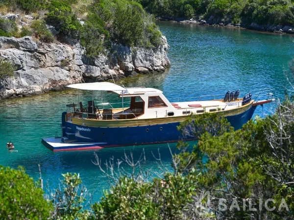 Leut - Yacht Charter Sailica