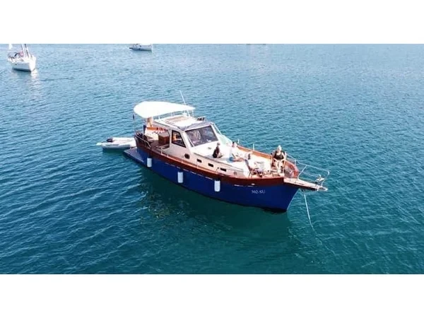 Leut - Yacht Charter Sailica