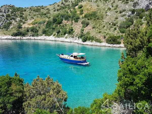 Leut - Yacht Charter Sailica
