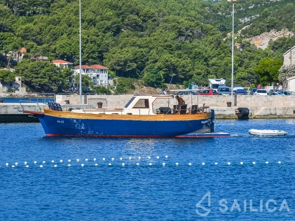 Leut - Yacht Charter Sailica