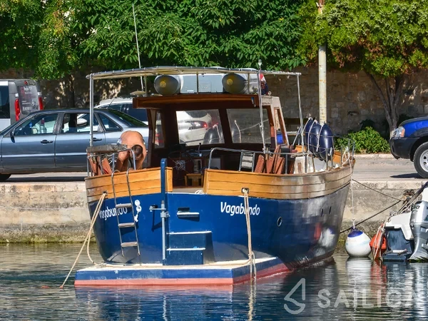 Leut - Yacht Charter Sailica