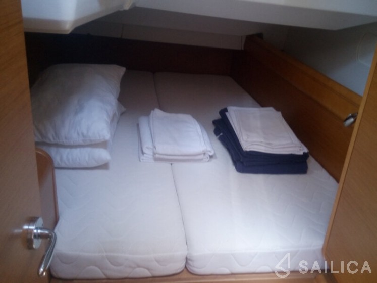 Sun Odyssey 439 - Yacht Charter Sailica