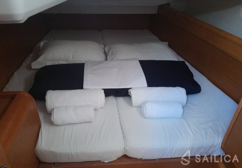 Sun Odyssey 409 - Yacht Charter Sailica