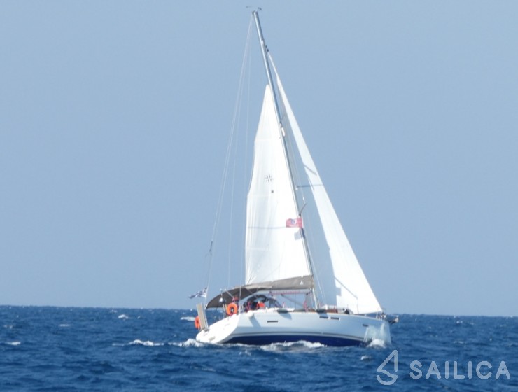 Sun Odyssey 409 - Yacht Charter Sailica
