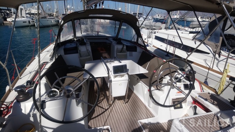 Sun Odyssey 409 - Yacht Charter Sailica