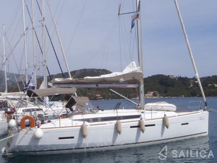 Sun Odyssey 409 - Yacht Charter Sailica