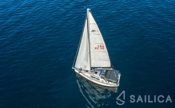 Xc 35 - Yacht Charter Sailica
