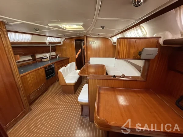 Bavaria 44 - Yacht Charter Sailica