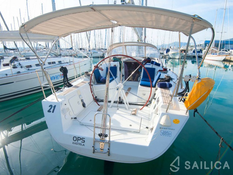 First 35 - Yacht Charter Sailica
