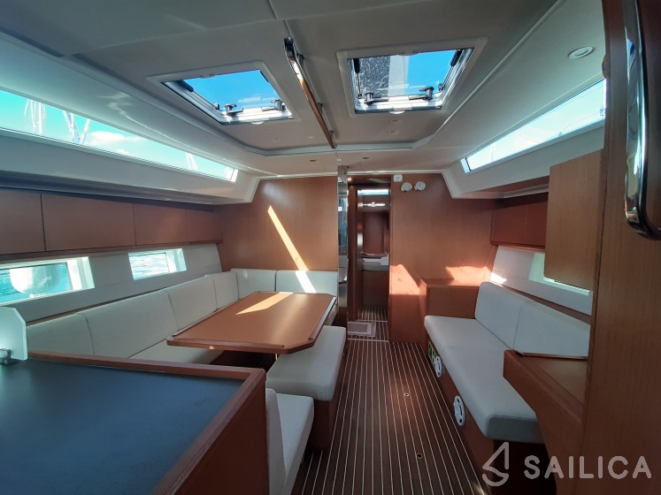 Bavaria C45 - Yacht Charter Sailica
