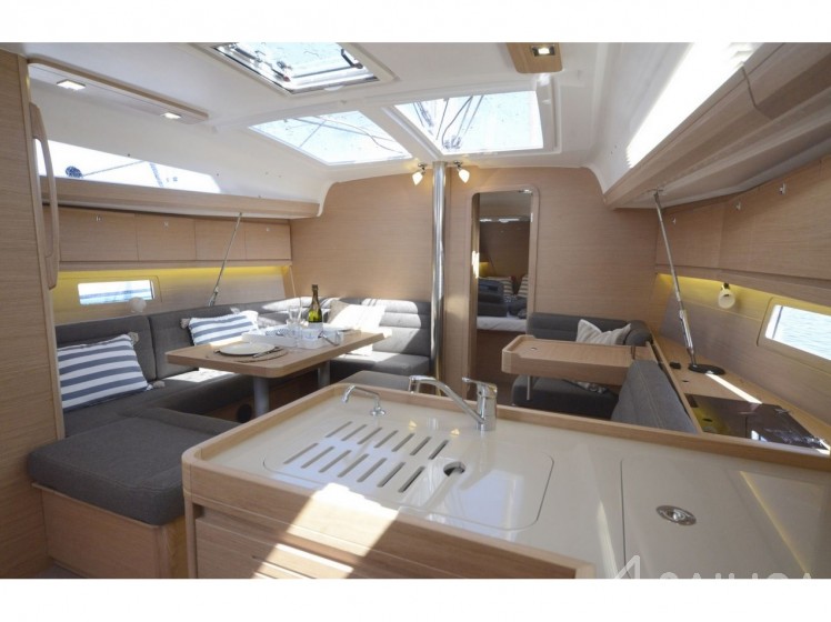 Dufour 412 Grand large - Yacht Charter Sailica