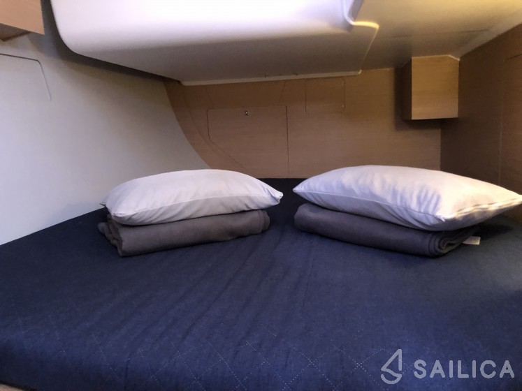 Dufour 412 Grand large - Yacht Charter Sailica