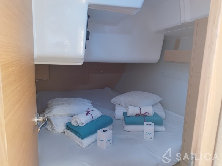 Dufour 412 Grand large - Yacht Charter Sailica