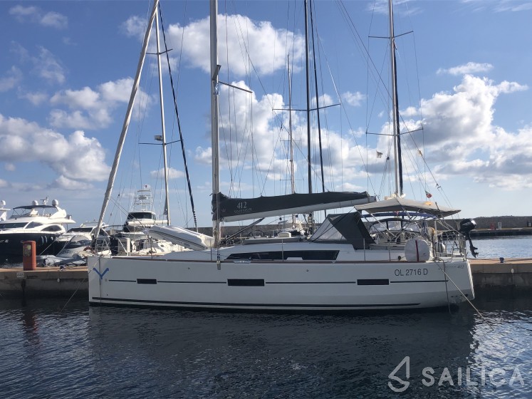 Dufour 412 Grand large - Yacht Charter Sailica