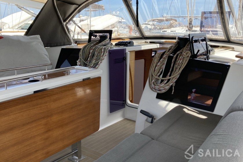 Dufour 460 GL - Yacht Charter Sailica