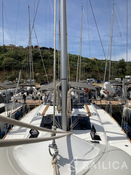 Dufour 460 GL - Yacht Charter Sailica