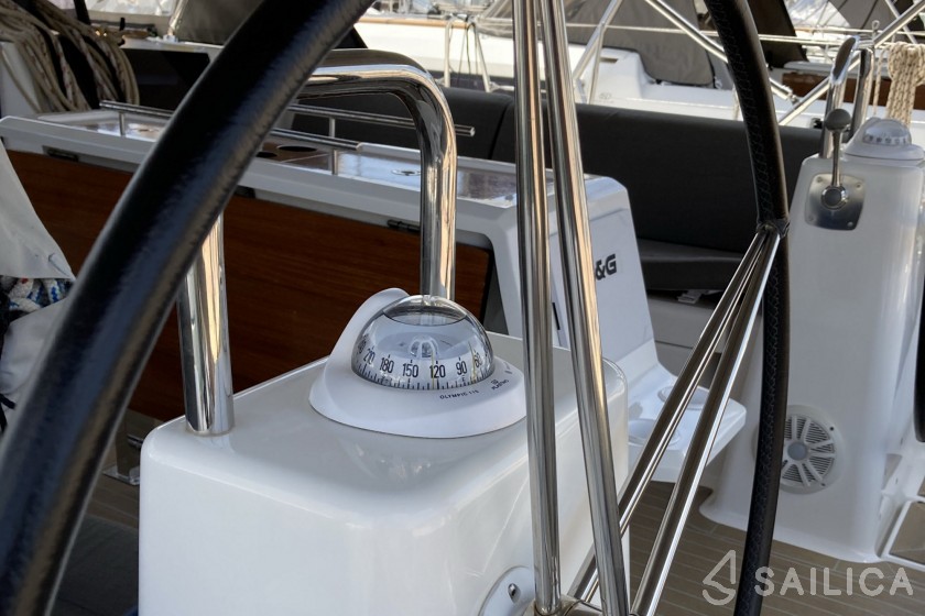 Dufour 460 GL - Yacht Charter Sailica