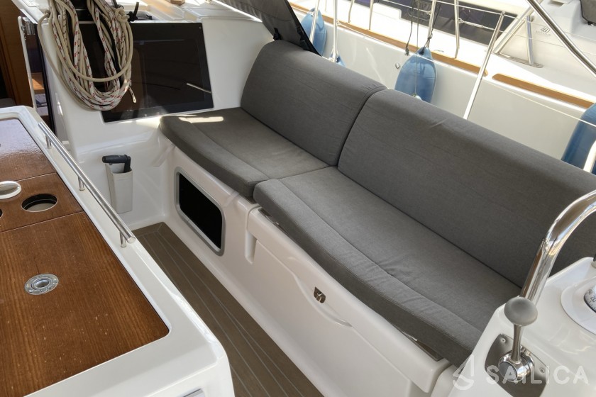 Dufour 460 GL - Yacht Charter Sailica