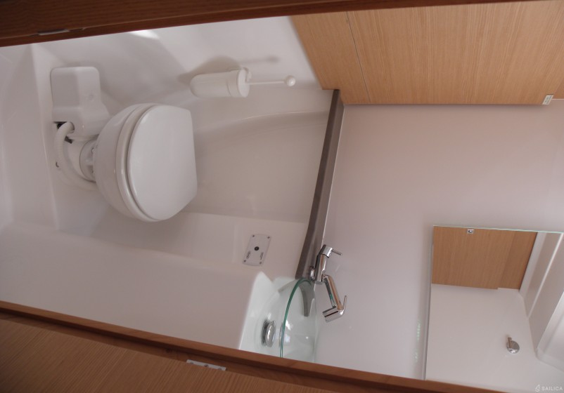 Dufour 460 GL - Yacht Charter Sailica