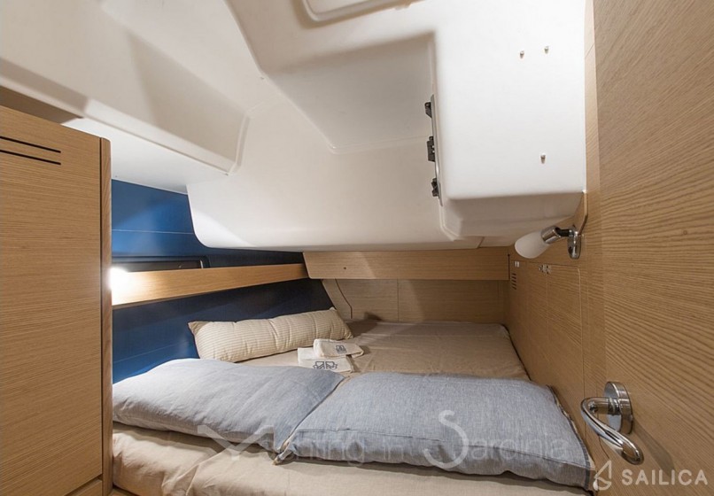 Dufour 460 GL - Yacht Charter Sailica