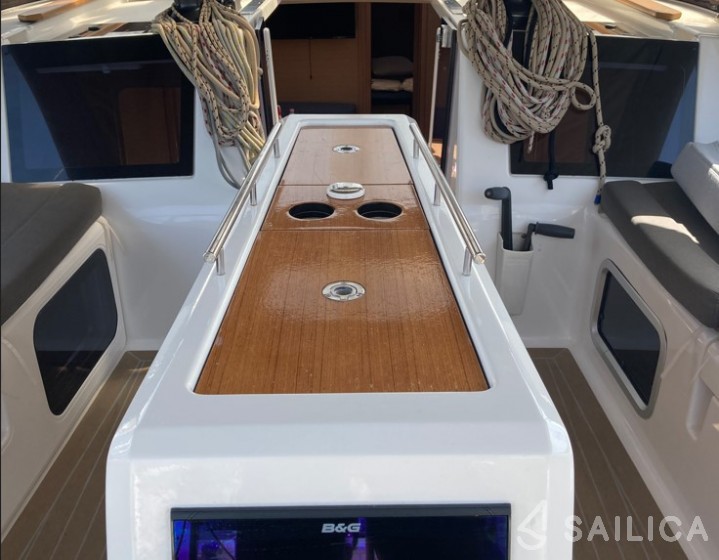 Dufour 460 GL - Yacht Charter Sailica