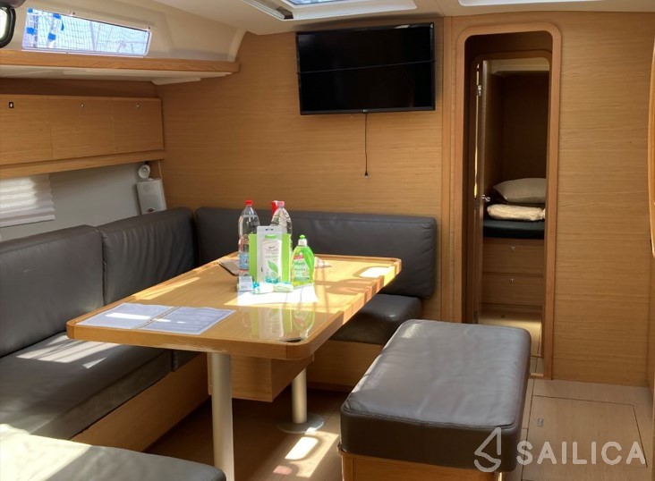Dufour 460 GL - Yacht Charter Sailica