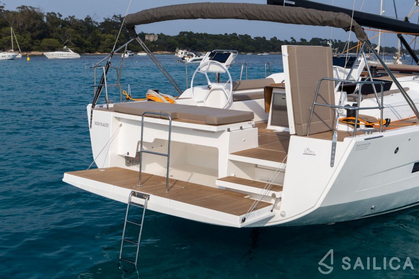 Dufour 56 Exclusive - Yacht Charter Sailica