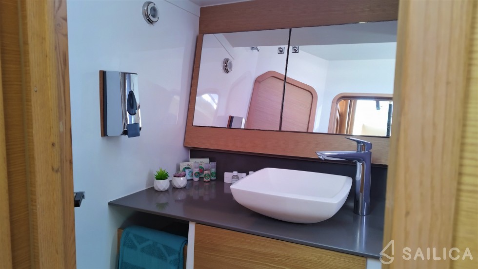 Dufour 56 Exclusive - Yacht Charter Sailica