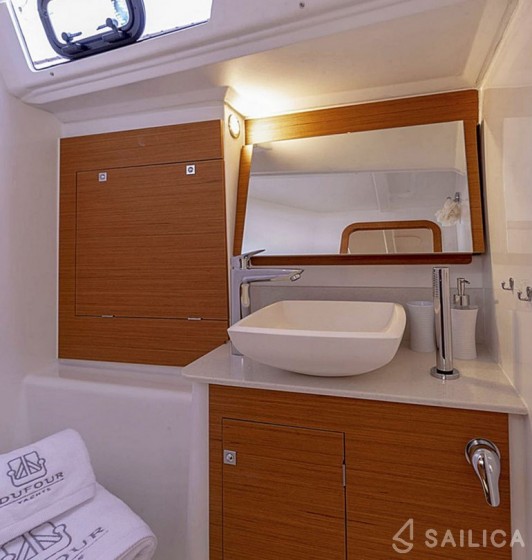 Dufour 390 Grand Large - Yacht Charter Sailica