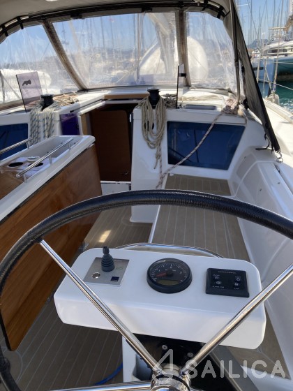 Dufour 390 Grand Large - Yacht Charter Sailica