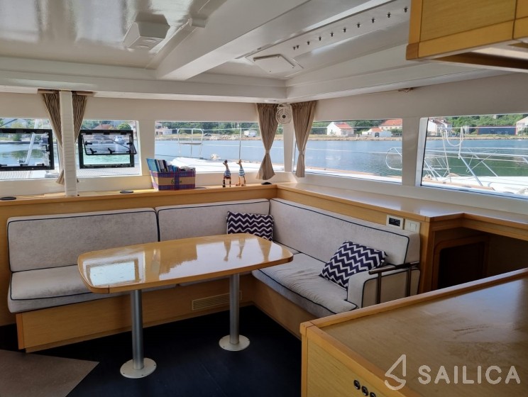 Lagoon 450 Sport - Yacht Charter Sailica