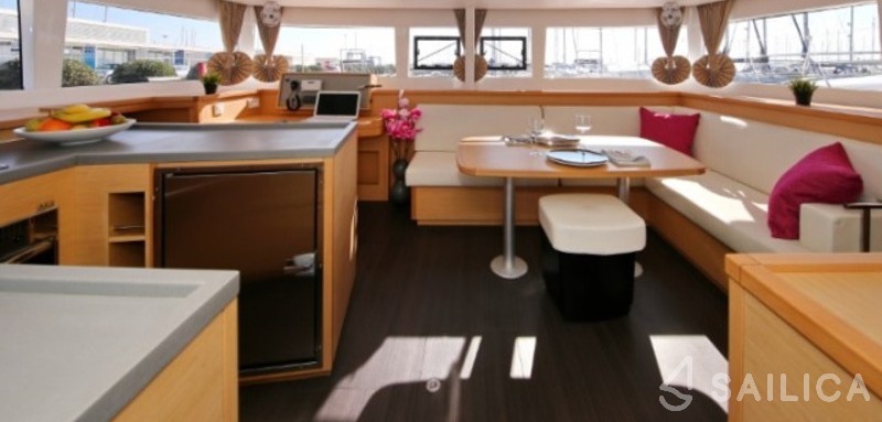 Lagoon 450 Sport - Yacht Charter Sailica