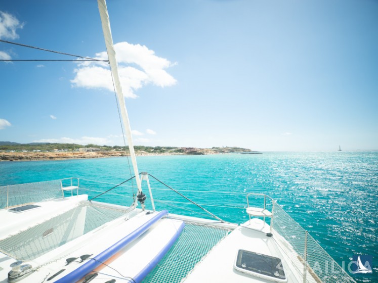 Lagoon 450 Sport - Yacht Charter Sailica