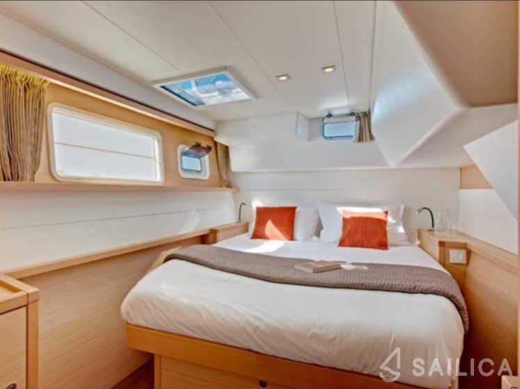 Lagoon 450 Sport - Yacht Charter Sailica