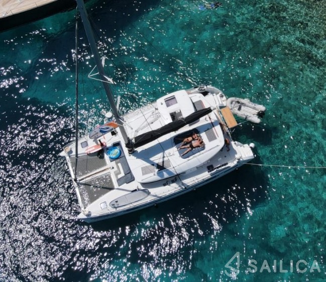 Lagoon 450 Sport - Yacht Charter Sailica