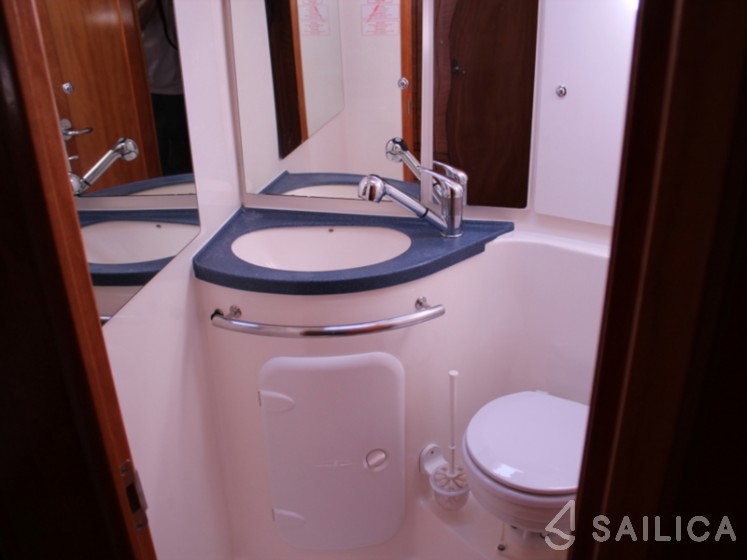 Bavaria 46 Cruiser - Yacht Charter Sailica