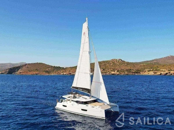 Saona 47 - Yacht Charter Sailica