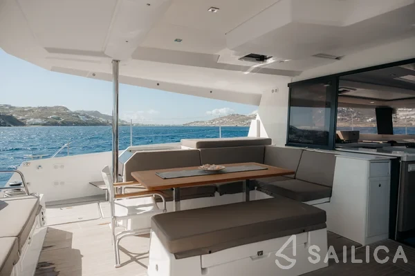 Saona 47 - Yacht Charter Sailica