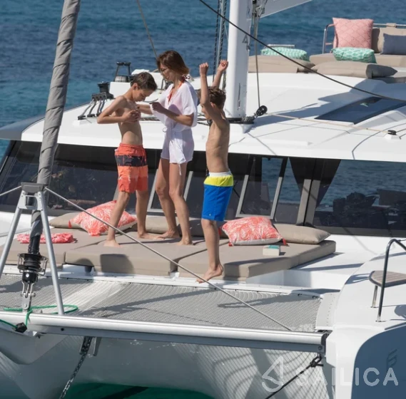 Saona 47 - Yacht Charter Sailica