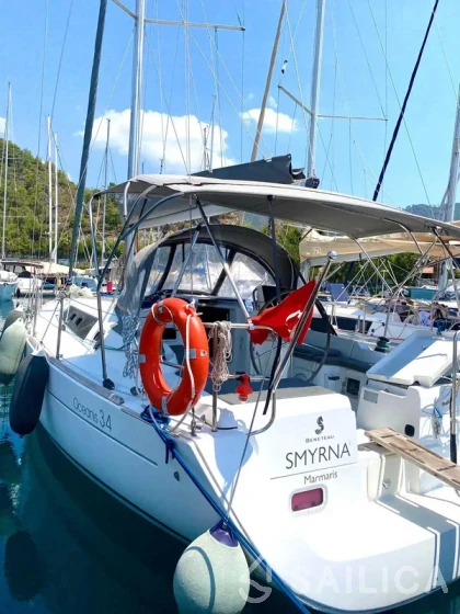 Oceanis 34 - Yacht Charter Sailica