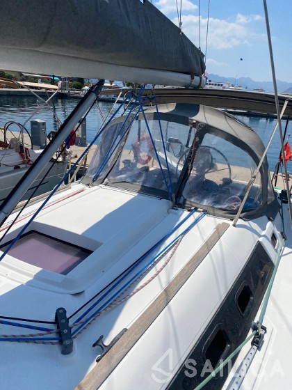 Oceanis 34 - Yacht Charter Sailica