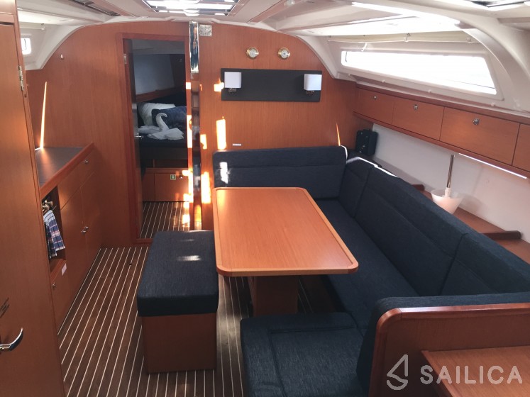 Bavaria Cruiser 41 - Yacht Charter Sailica