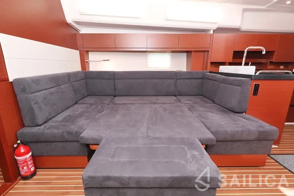 Hanse 458 - Yacht Charter Sailica