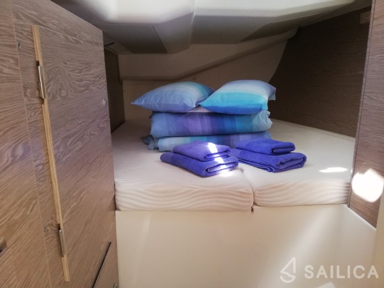 Hanse 458 - Yacht Charter Sailica