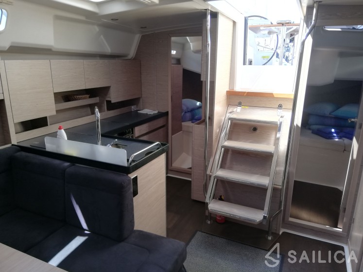 Hanse 458 - Yacht Charter Sailica