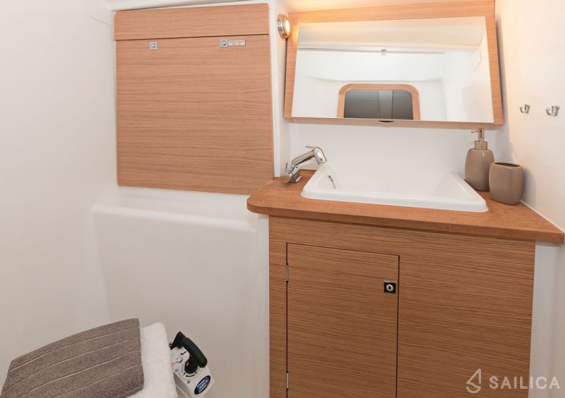 Dufour 382 GL - Yacht Charter Sailica