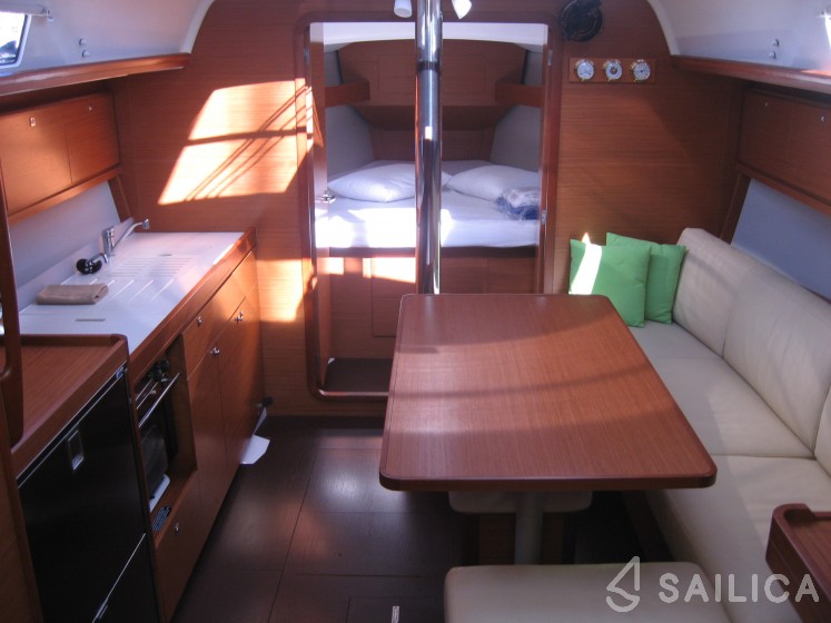 Dufour 382 GL - Yacht Charter Sailica