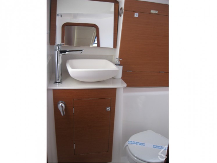 Dufour 382 GL - Yacht Charter Sailica
